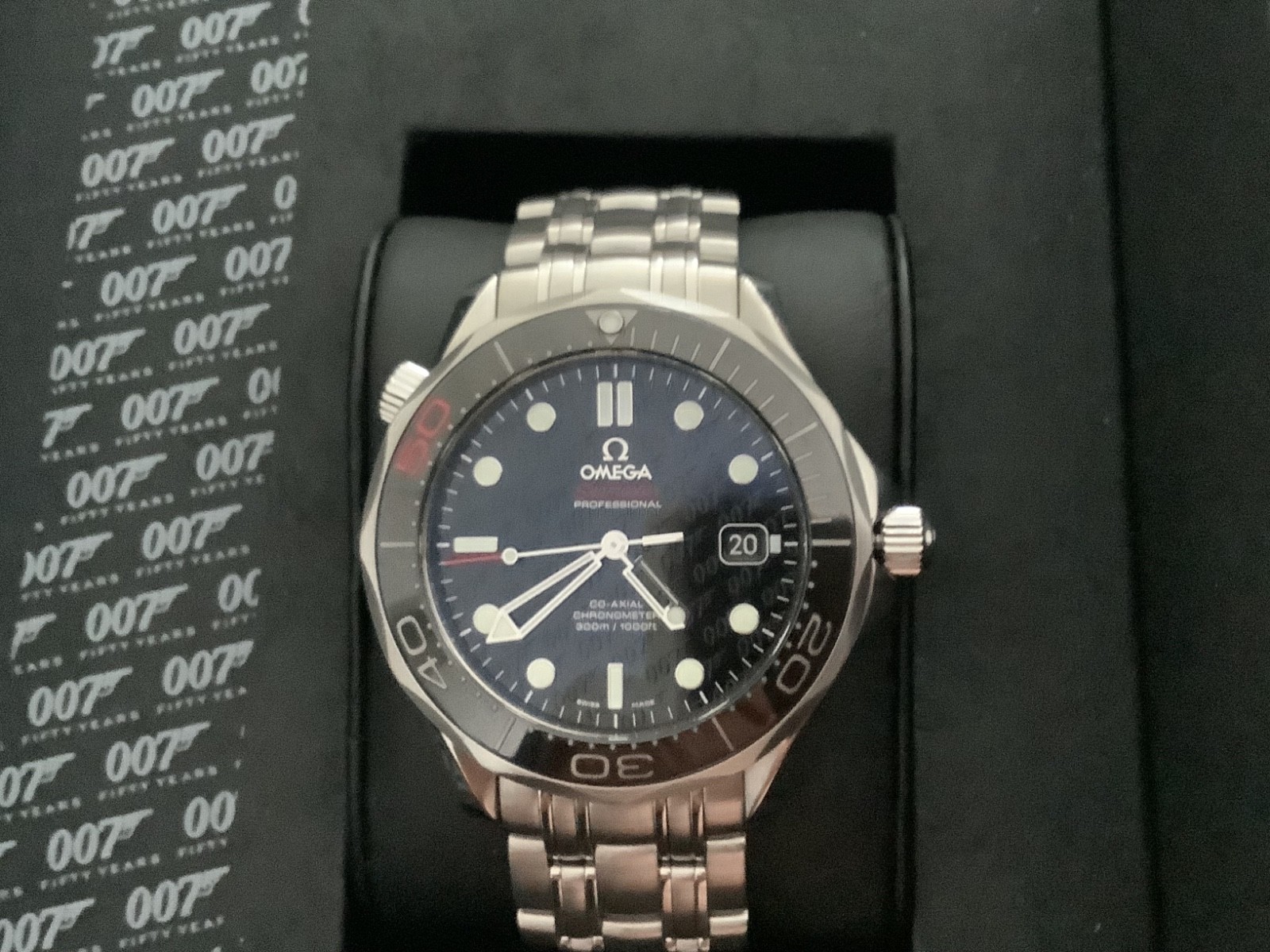 Omega Seamaster 007 James Bond 50th