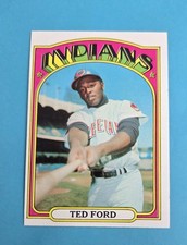 1972 Topps #24 Ted Ford Cleveland Indians BASEBALL Card 8D