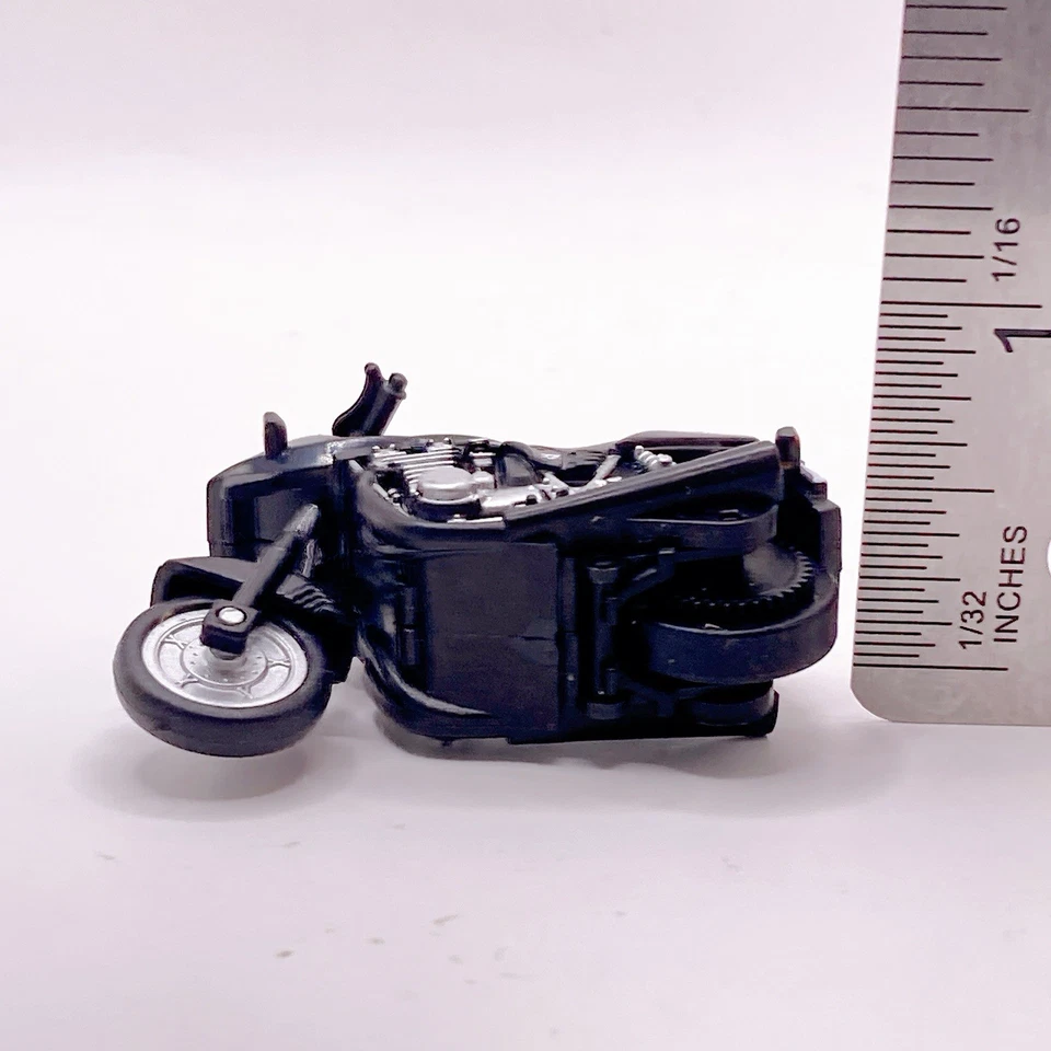 Suzuki GSX1100S Katana 1981 Mini Figurine Running Bike Collection Wonda... - Photo 2/4