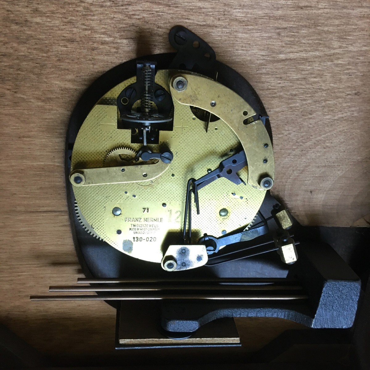 New England Clock Farmington Conn w/ Franz Hermle 130-020 Chime
