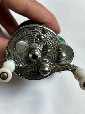 Vintage Fishing Reel Pflueger Summit 1983M | eBay