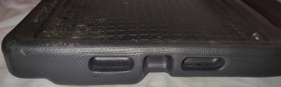 i-Blason ARMOR BOX KIDDO BLACK POLYCARBONATE FOR APPLE 7 x 10 INCH' USED  - Image 2 of 4