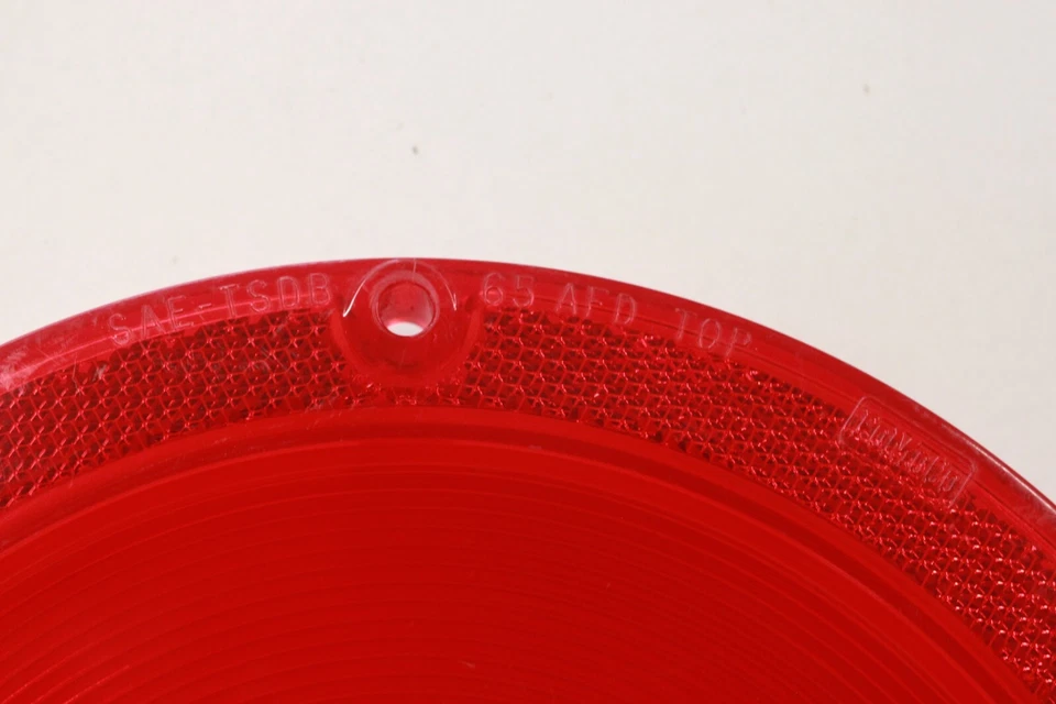 Lente de parada de luz trasera Ford Custom 500 1965 pieza OEM FoMoCo SAE-TSDB 65 AFD nuevo de lote original Foto 4 de 4