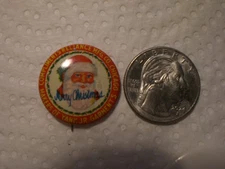 VINTAGE "SANTA CLAUS COMPLIMENTS RELIANCE MFG CHICAGO CO" PINBACK BUTTON SCARCE
