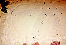 VINTAGE WHITE EYELET LACE RECTANGULAR DRESSER SCARF DOILY HAND MADE 40s 50s 38"