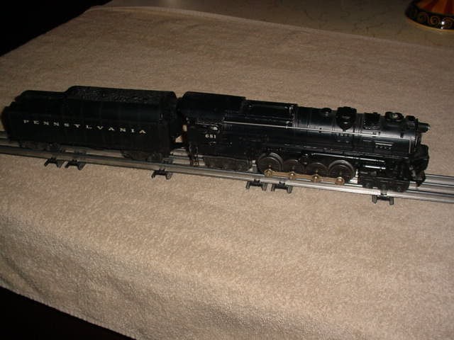 Lionel  # 681 Steam Turbine 6-8-6 Locomotive & # 2046W-50 TENDER  PRR  0-027