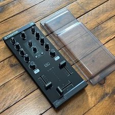 Native Instruments Traktor Kontrol Z1 – Includes Decksaver – Tested & Working