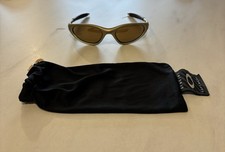 ⭐️Vintage Oakley Minute 1.0 Sunglasses Champagne Frame & Gold Iridium Lenses⭐️
