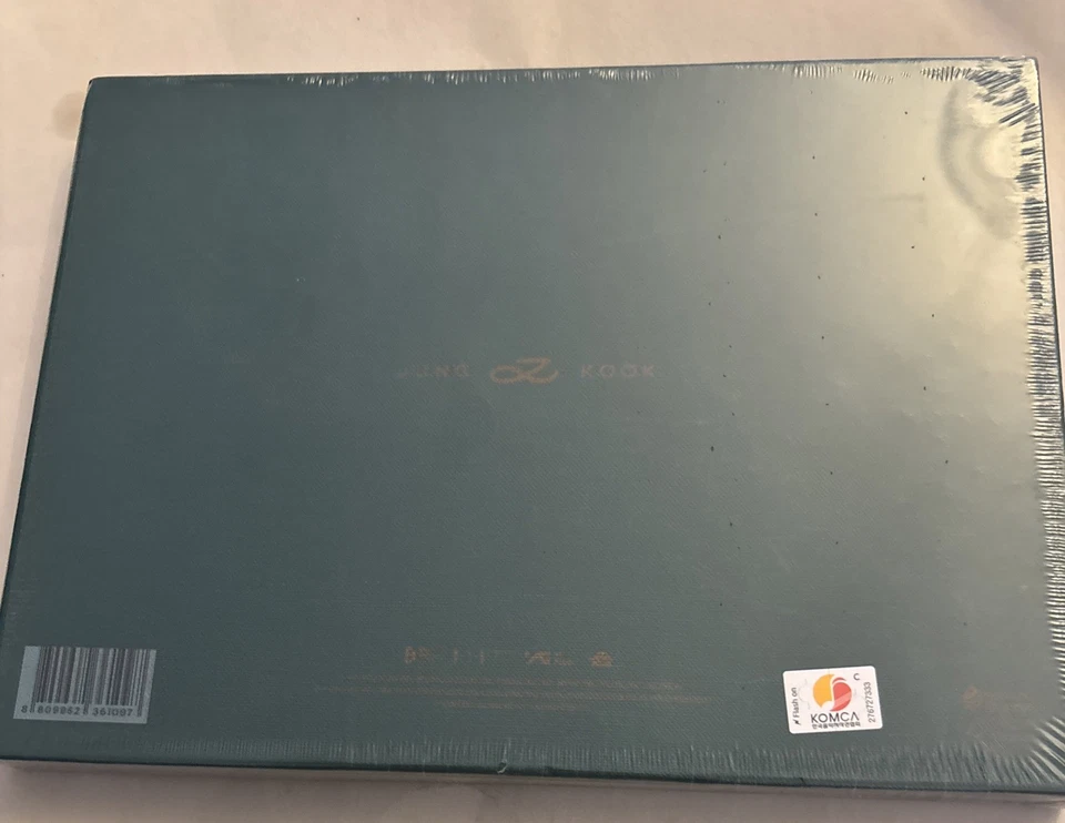 JungKook 1st Solo Album [GOLDEN] SHINE VER. K-pop Box BRAND NEW SEALED - Image 2 of 3