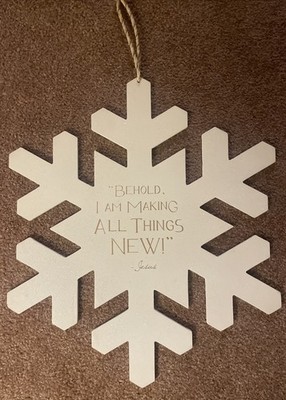 Ever Thine Home Sparkly Snowflake Wall/Door Hanging By Barbara Rainey EUC