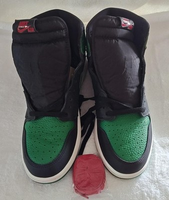 BRAND NEW SZ 11.5 AIR JORDAN 1 RETRO HIGH OG/ PINE GREEN. 