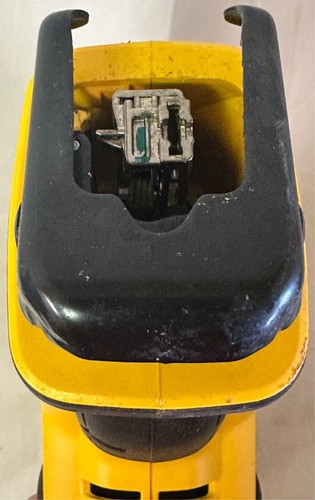 DEWALT DCS387 20V Reciprocating Saw Complete Lightly Used Excellent Shape FS! - Picture 5 of 13