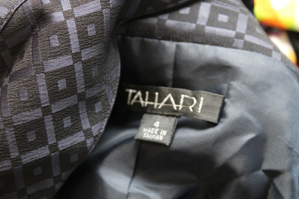Tahari Azul Marino Negro Estampado Geométrico Bloque Chaqueta Larga Gabardina Carrera Talla 4 Foto 4 de 4