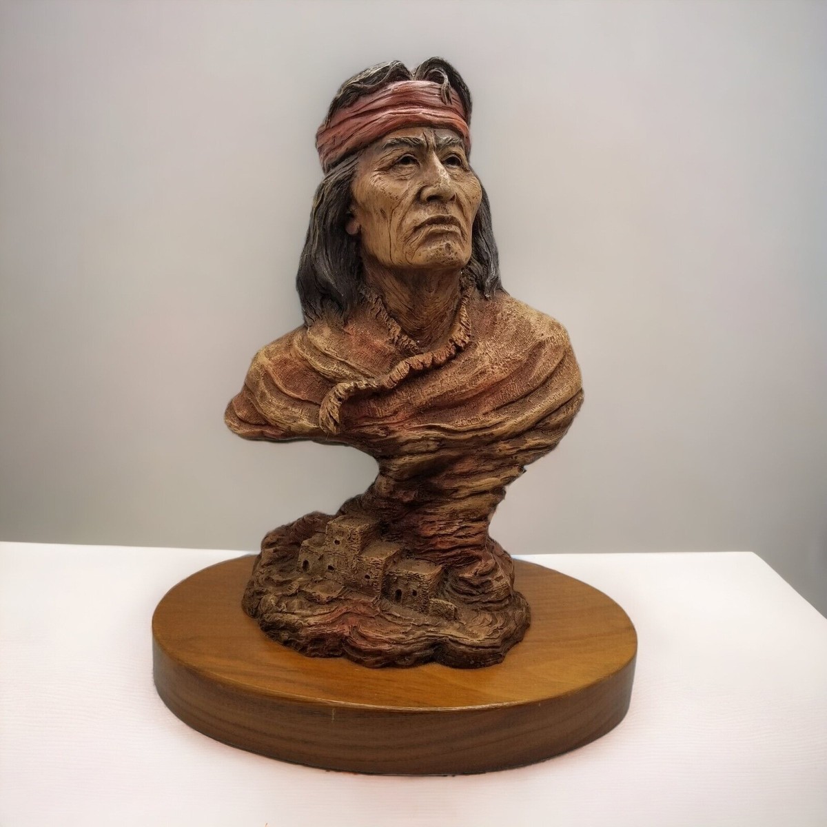 Neal J Rose ネイティブアメリカン　木彫りアートワーク Neil J Rose Native American Sculpture Art Peaceful One