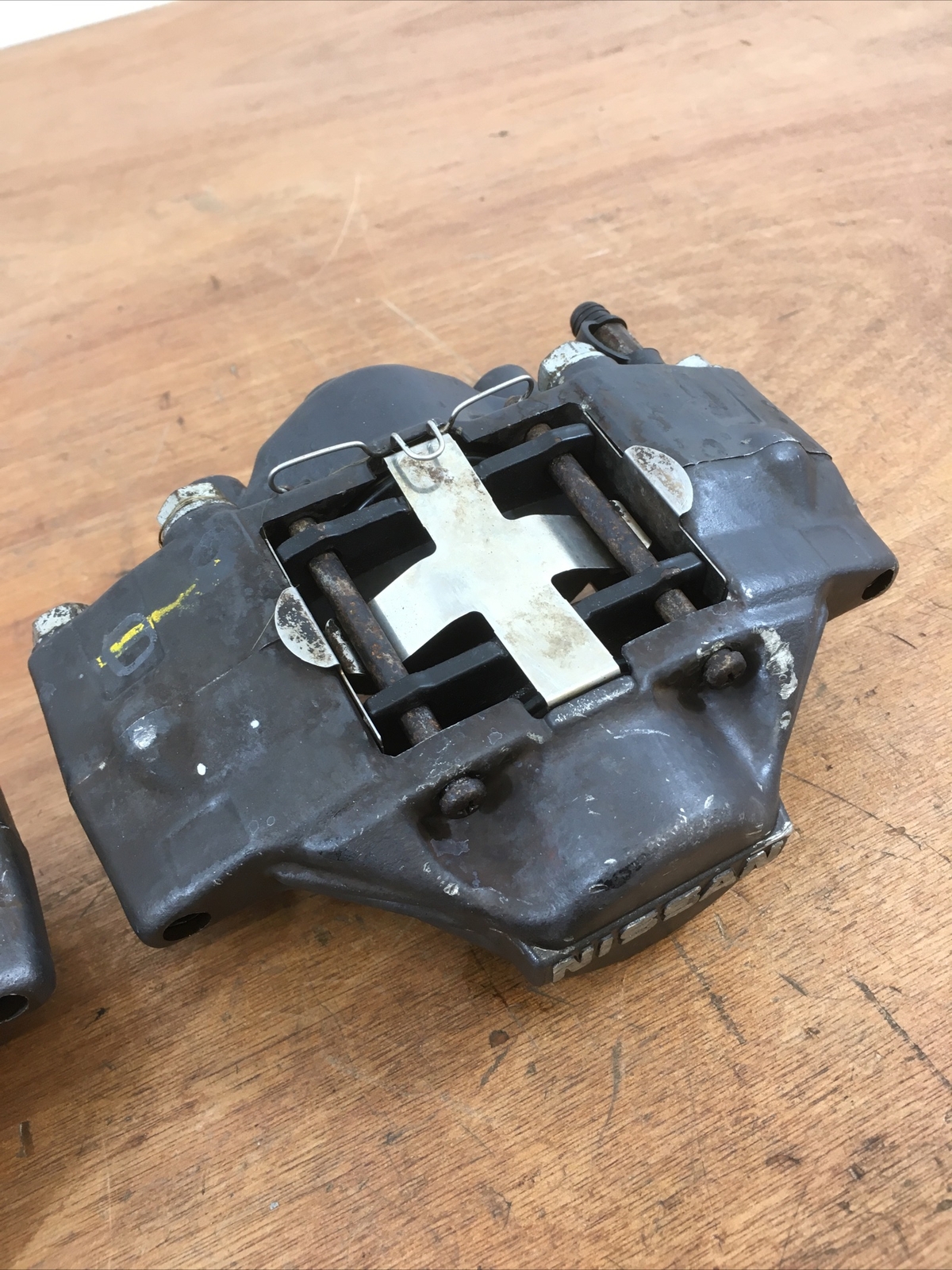 Factory Rear Brake Calipers Pair For Nissan Skyline R33 GTST eBay