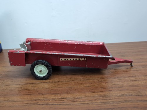 1/16 Ertl Farm Toy Cockshutt Manure Spreader #2 - Picture 3 of 4