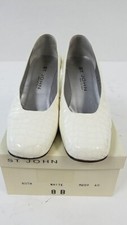 STUART WEITZMAN PUMPS - SNAKE SKIN PRINT - WHITE - SIZE 8