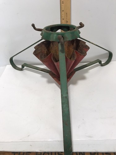 Vintage Christmas Tree Stand S-B Manufacturing Co Milwaukee Metal - Picture 2 of 10