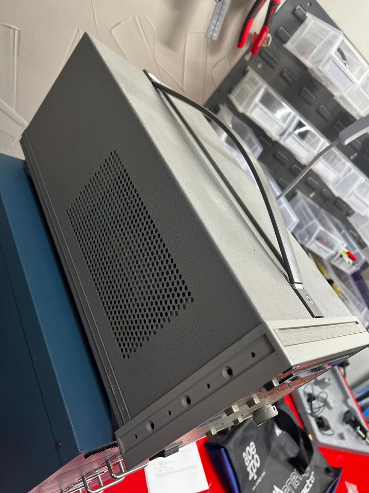 HP/Agilent 6033A DC System Power Supply 0-20V / 0-30A 200W Electronic Instrument - Image 3 of 4