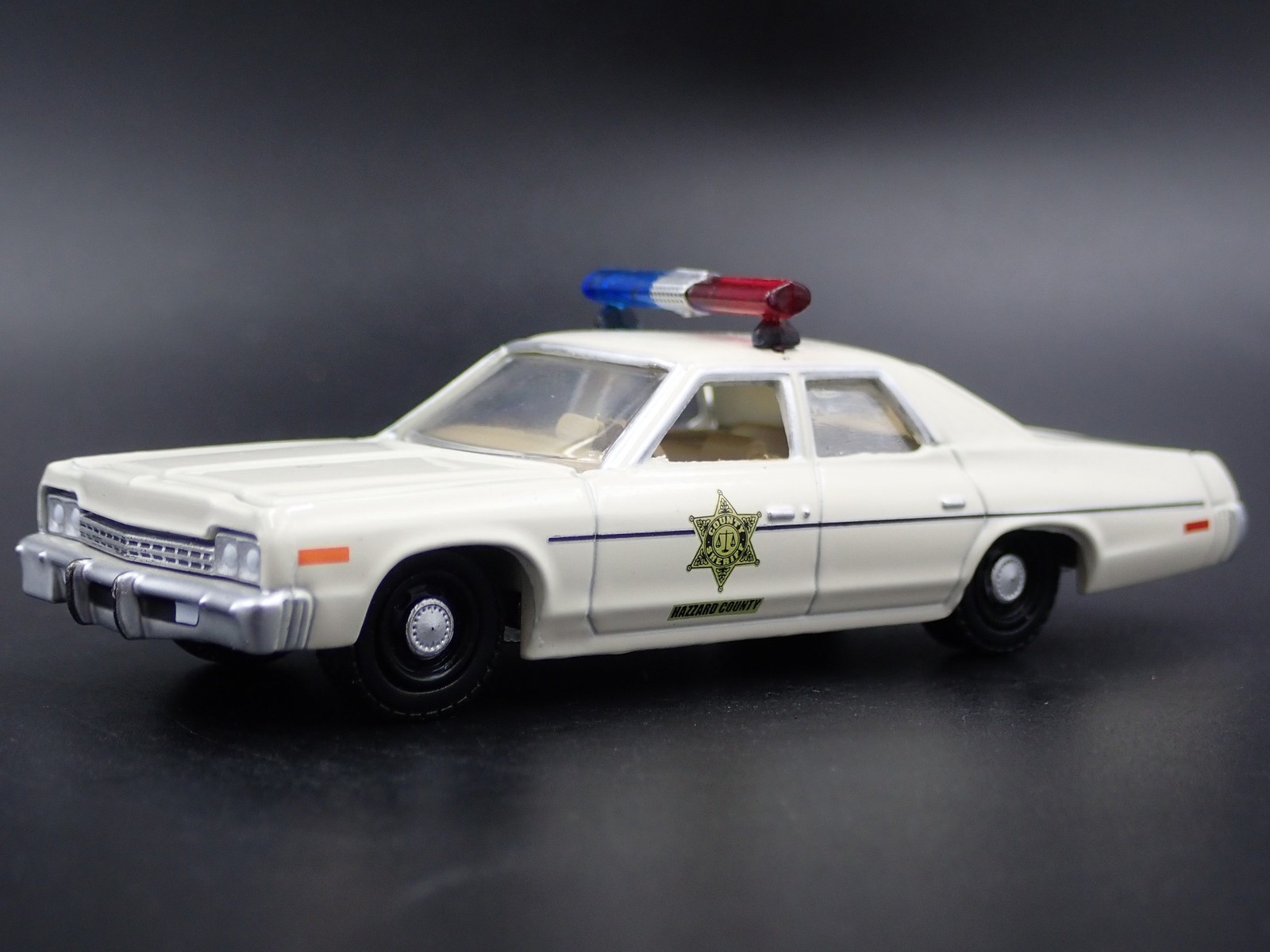 1975 75 DODGE MONACO DUKES HAZZARD COUNTY SHERIFF 1/64 SCALE