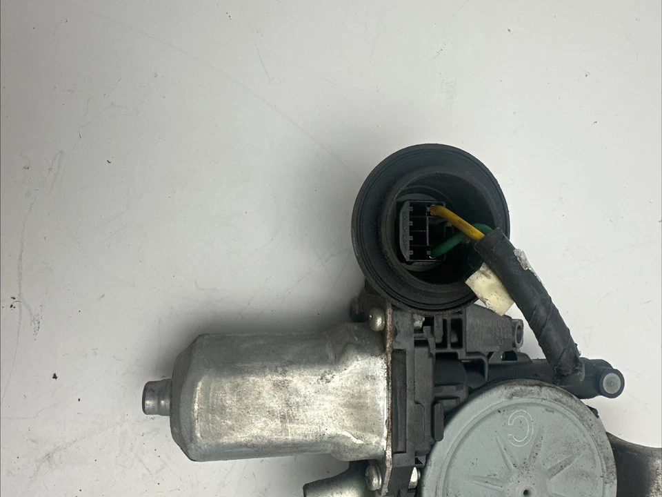 2004-2015 Toyota Prius Rear Left Glass Window Regulator Motor Assembly OEM Foto 3 de 4