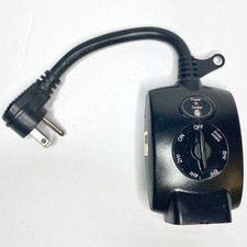 Defiant Outdoor Timer 15 Amp 24-Hour Plug-In Mechanical Dusk to Dawn Black