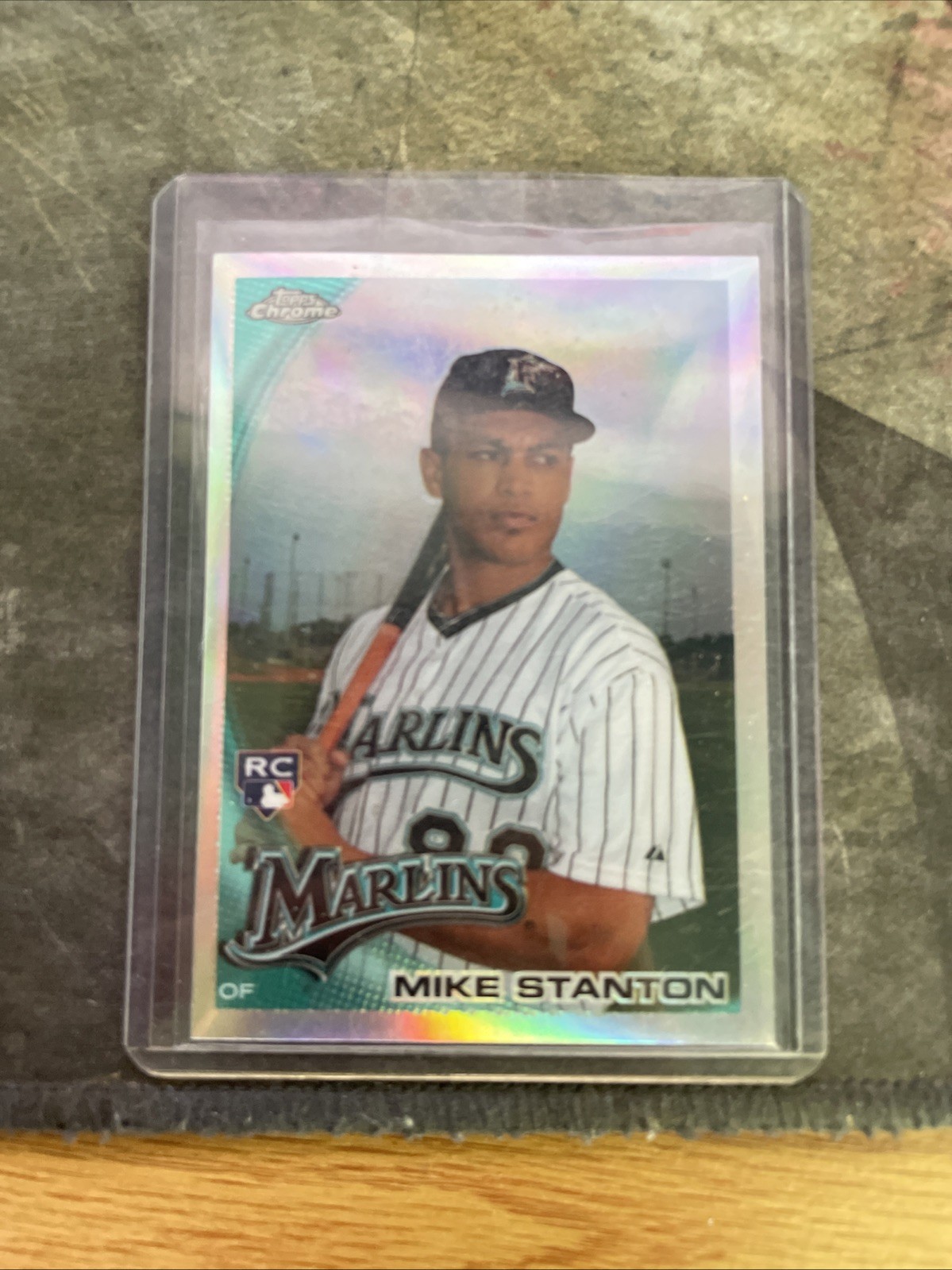 2010 Topps Chrome - Giancarlo Stanton #190 Refractor Mike on Card (RC)