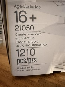 LEGO Architecture Studio Set (21050), MISSING 168 PIECES****