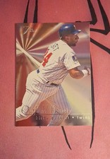 1995 Flair - Outfield Power Kirby Puckett #8