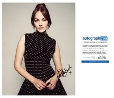 Izzy Meikle-Small Signed Photoshoot 10x8 Photo Autograph ACOA