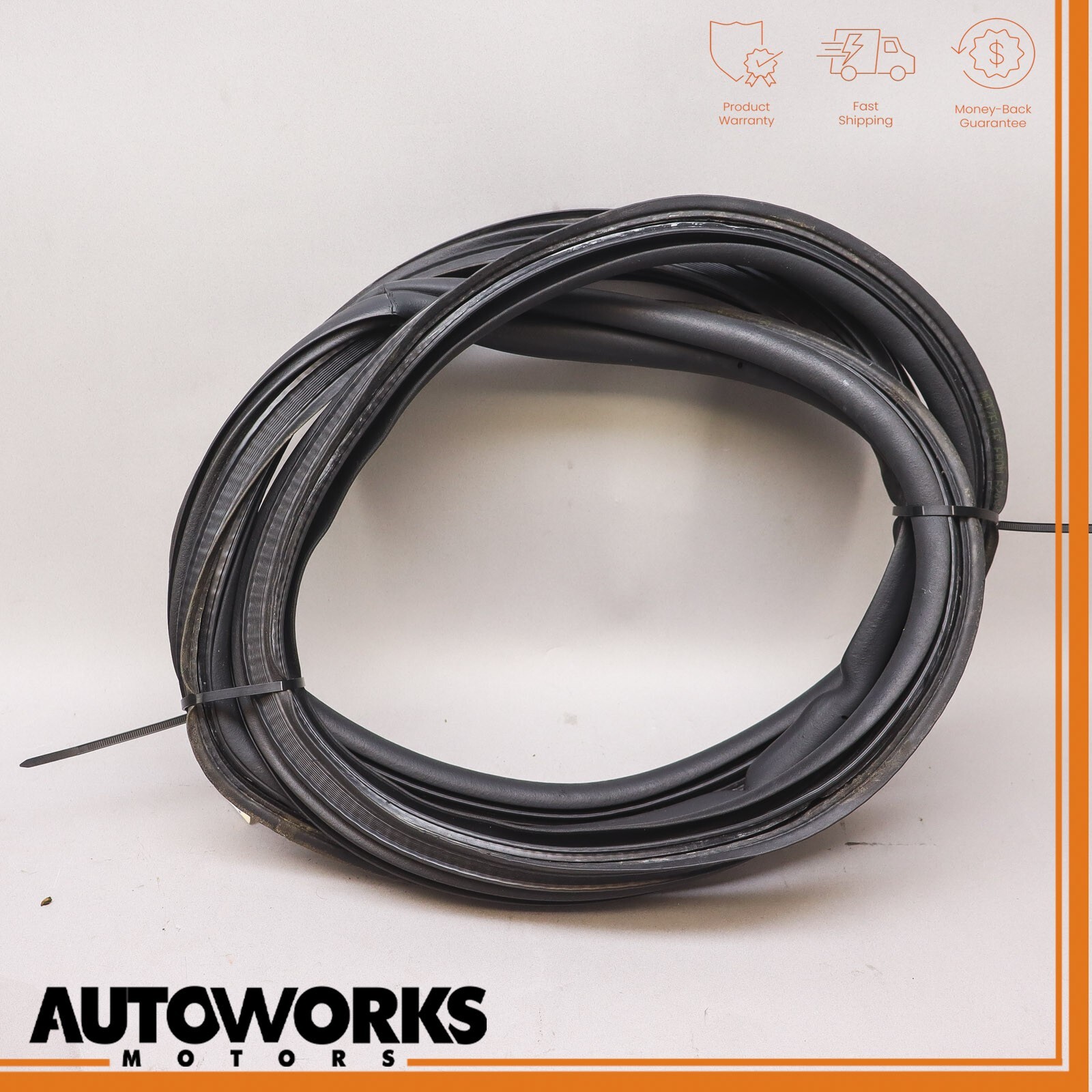 03-13 Maserati Quattroporte M139 Trunk Lid Cover Seal Rubber 66517200 OEM