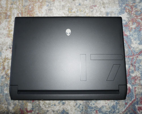 Portátil Alienware M17 Ryzen Edition R5 Ryzen 7 6800H 16 GB RAM RTX 3070ti SSD de 1 TB - Imagen 10 de 14