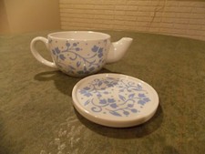 Avon Warm and Cozy Mug Blue and White Tea Pot Brewing Cover Coaster