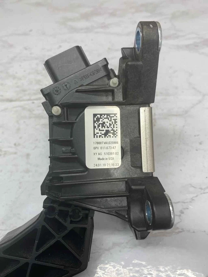 Honda Accord accelerator pedal 2019 pedal assembly 1.5L turbo OEM 17800TVAL02 - Image 3 of 4