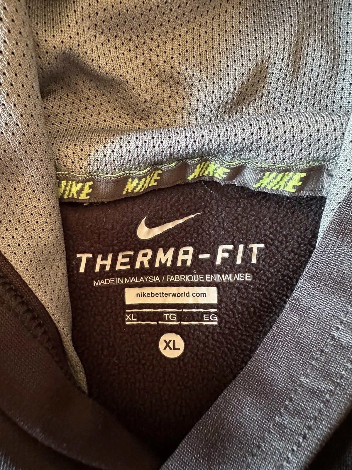 VETEMENTS Felpa con cappuccio Nike Therma Fit Youth XL pullover logo swoosh nero e grigio