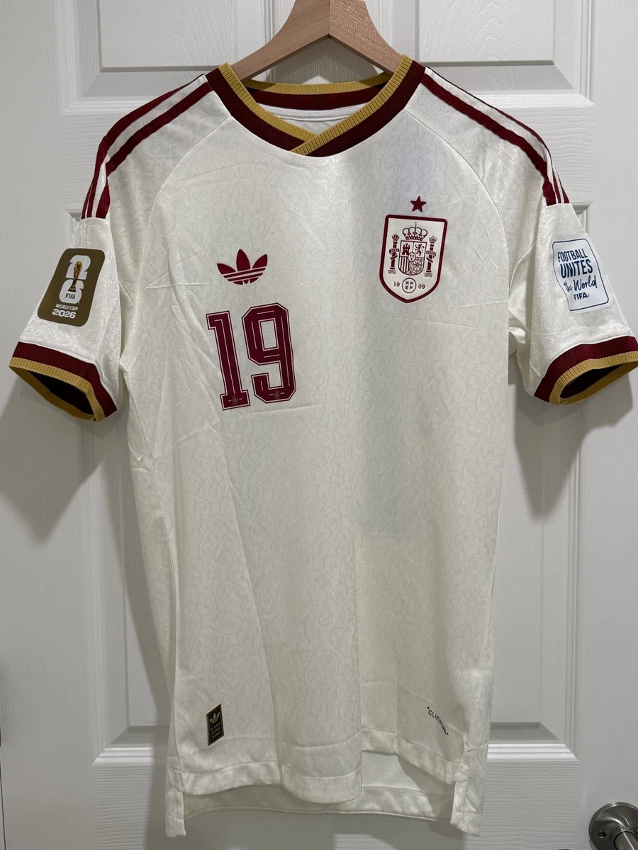 adidas Spain Size 2XL National Team Soccer Fan Apparel & Souvenirs