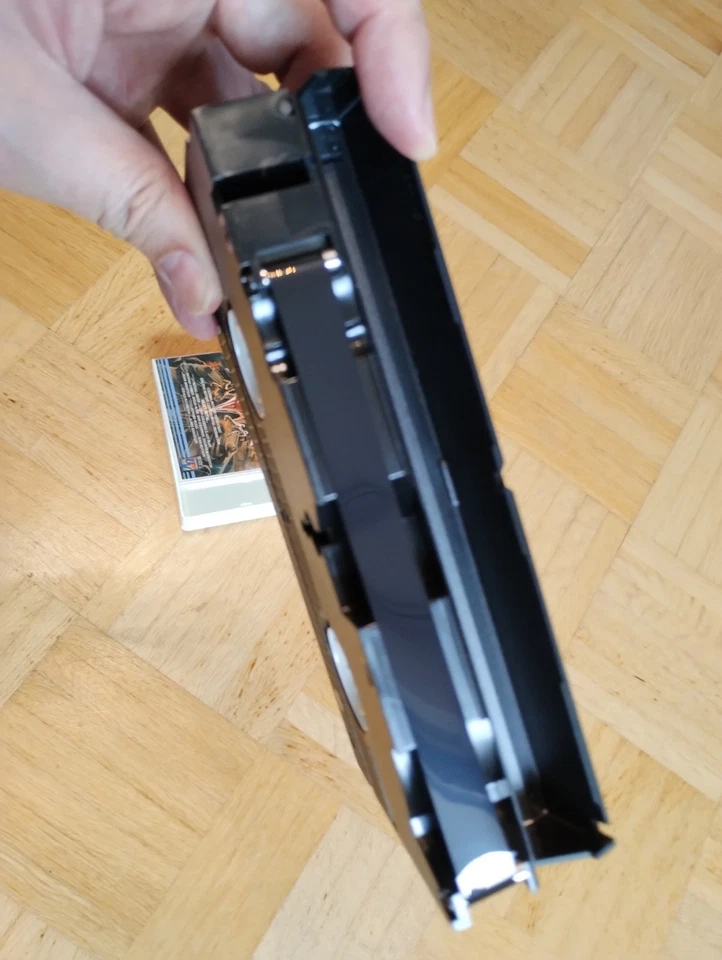 Heavy Metal - Sex and Crime and Rock`n Roll! VHS - Bild 4 von 4