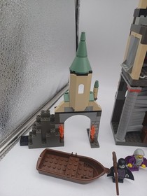 LEGO #4709 Harry Potter: Hogwarts Castle INCOMPLETE with Manual and box