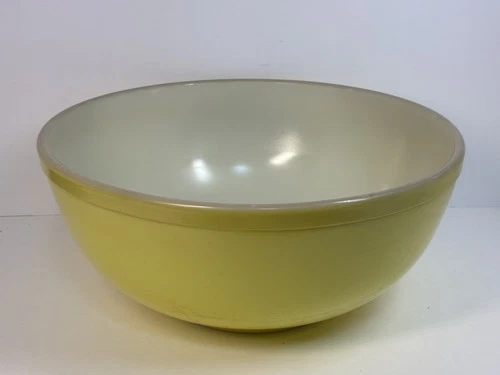 Vintage #404 Pyrex Large 10" Nesting Mixing Bowl Primary Color Yellow 4 Qt