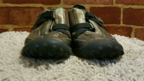 PRIVO by CLARKS SLIP ON BROWN/GOLD LEATHER ELASTIC STRAPS SZ 7.5M 1547 - Picture 3 of 12