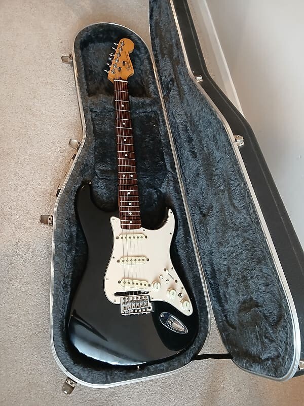 Fender Stratocaster | eBay Fender Stratocaster | eBay
