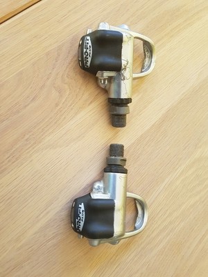 campagnolo clipless pedals