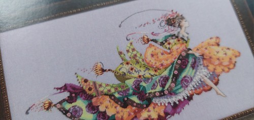 Princess Elliana Mirabilia Designs Cross Stitch Pattern and Bead Pack MD169 - Picture 6 of 8