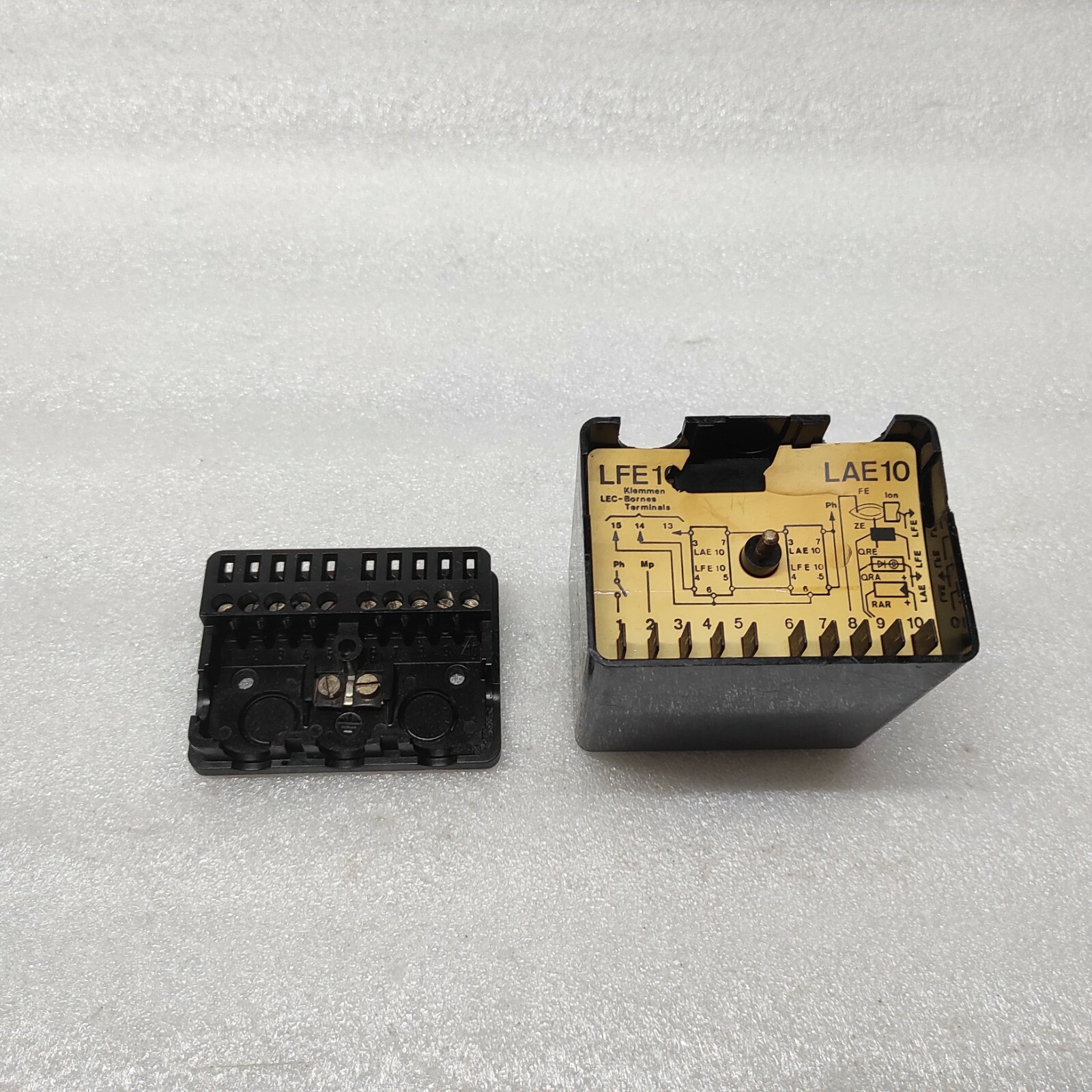 LANDIS & GYR LAE 10 FLAME SAFE GUARD 220V AC