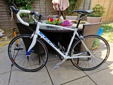 *COLLECTION ONLY*  From Horley, Surrey.  White Avanti Giro Road Bike for Sale