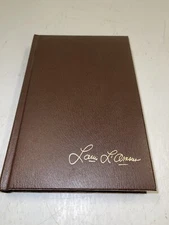 Flint - Louis Lamour Leatherette - - Front Cover With Faux Signature Of Lamour