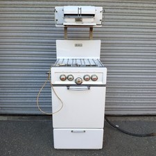 New World 34 Cooker Vintage Gas Oven Stove 1950s 1960s Prop Period Set
