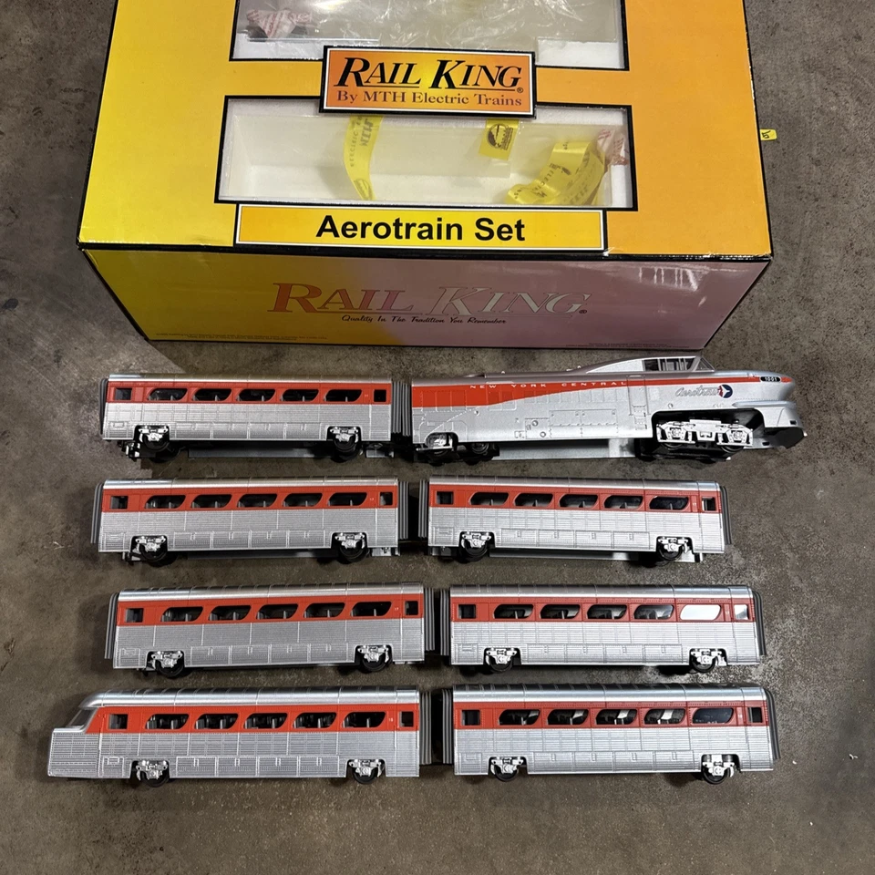 MTH Rail King NYC Aerotrain Diesel Set + Coach Cars O Gauge 30-2282-0 Extra - Image 2 of 4