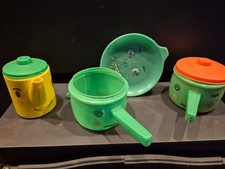 Vintage Empire Plastic Kitchen Toy LOT 1968 2 pots, tea kettle and fry pan