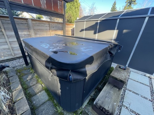 The Cover Guy Hot Tub Cover with hydraulic Lift Arm, Black, 83”x83”